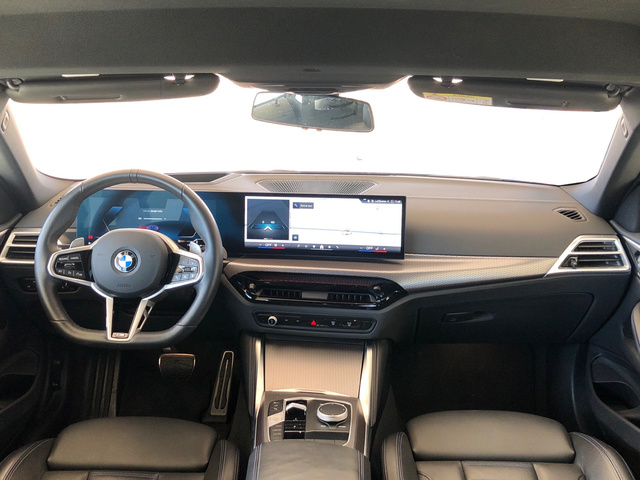 BMW Serie 4 420d Cabrio color Azul. Año 2025. 140KW(190CV). Diésel. En concesionario Vehinter Getafe de Madrid