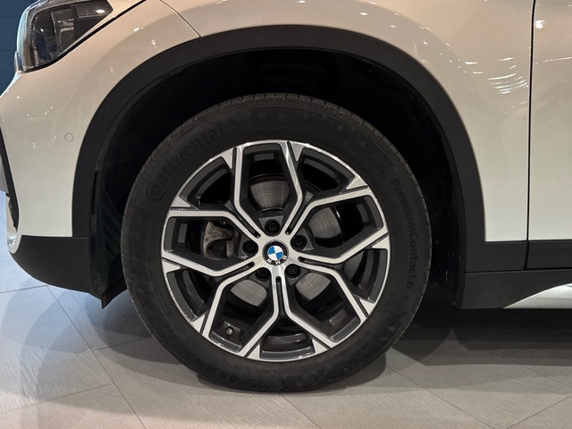 BMW X1 sDrive18d color Blanco. Año 2021. 110KW(150CV). Diésel. En concesionario Motor Gorbea de Álava