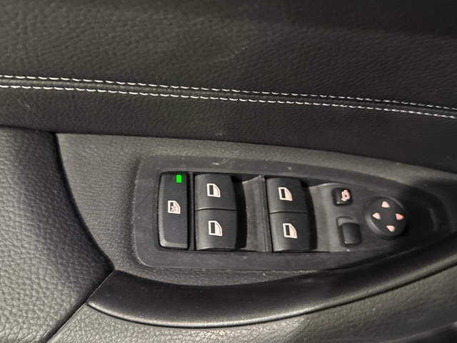 BMW X1 sDrive18d color Blanco. Año 2021. 110KW(150CV). Diésel. En concesionario Motor Gorbea de Álava