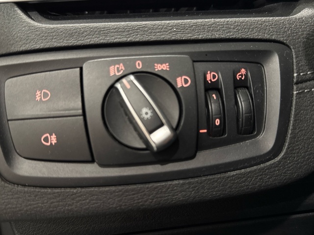 BMW X1 sDrive18d color Blanco. Año 2021. 110KW(150CV). Diésel. En concesionario Motor Gorbea de Álava