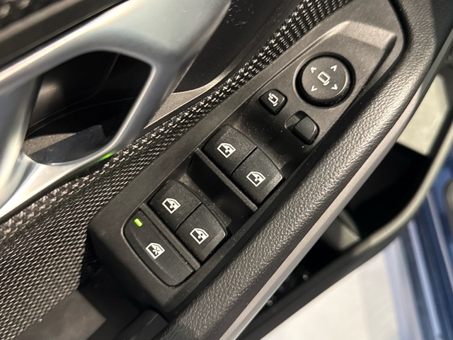 BMW Serie 3 318d color Azul. Año 2021. 110KW(150CV). Diésel. En concesionario Motor Gorbea de Álava