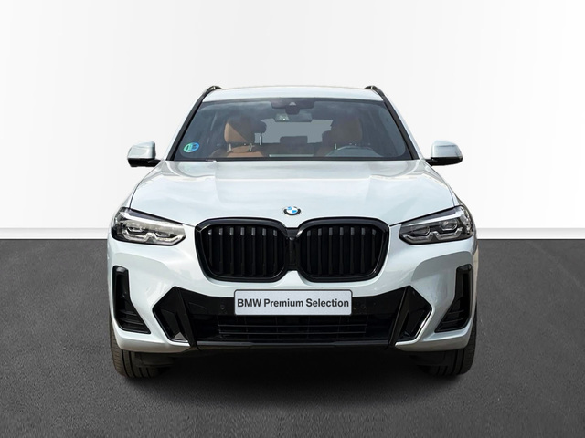 BMW X3 xDrive20d color Gris. Año 2023. 140KW(190CV). Diésel. En concesionario CARTAGENA PREMIUM S.L. de Murcia