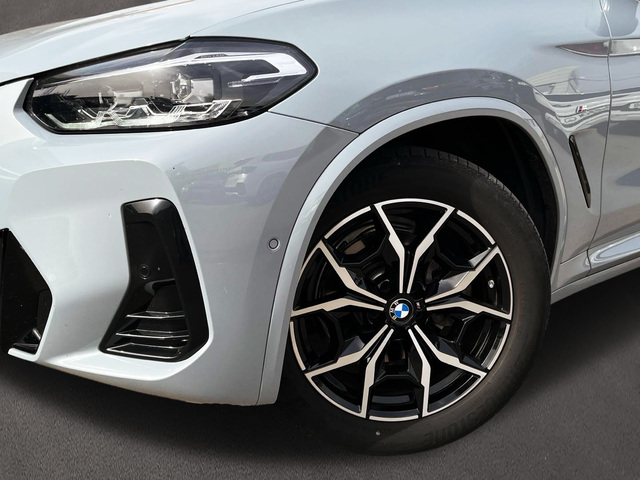 BMW X3 xDrive20d color Gris. Año 2023. 140KW(190CV). Diésel. En concesionario CARTAGENA PREMIUM S.L. de Murcia