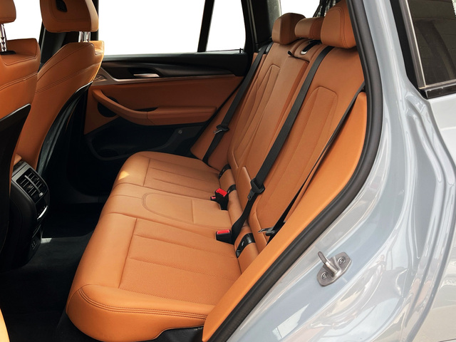 BMW X3 xDrive20d color Gris. Año 2023. 140KW(190CV). Diésel. En concesionario CARTAGENA PREMIUM S.L. de Murcia