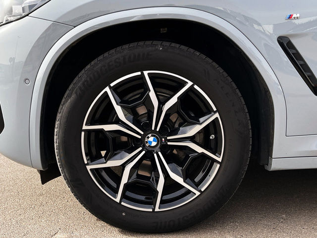 BMW X3 xDrive20d color Gris. Año 2023. 140KW(190CV). Diésel. En concesionario CARTAGENA PREMIUM S.L. de Murcia