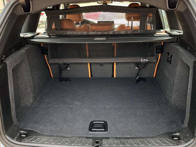 BMW X3 xDrive20d color Gris. Año 2023. 140KW(190CV). Diésel. En concesionario CARTAGENA PREMIUM S.L. de Murcia