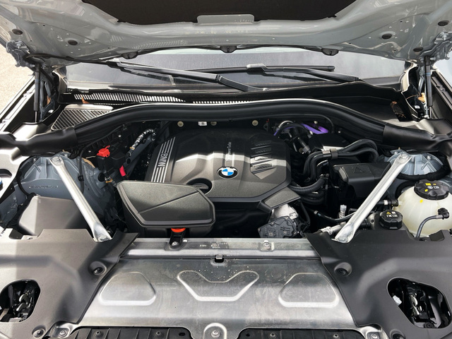 BMW X3 xDrive20d color Gris. Año 2023. 140KW(190CV). Diésel. En concesionario CARTAGENA PREMIUM S.L. de Murcia