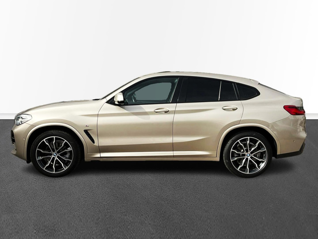 BMW X4 xDrive20d color Beige. Año 2021. 140KW(190CV). Diésel. En concesionario CARTAGENA PREMIUM S.L. de Murcia