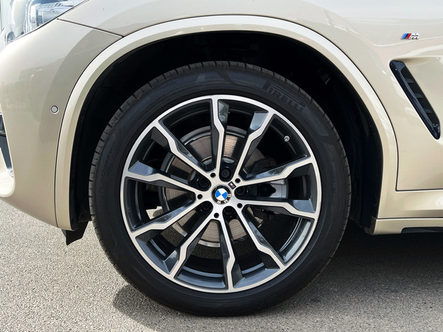 BMW X4 xDrive20d color Beige. Año 2021. 140KW(190CV). Diésel. En concesionario CARTAGENA PREMIUM S.L. de Murcia