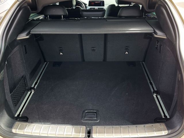 BMW X4 xDrive20d color Beige. Año 2021. 140KW(190CV). Diésel. En concesionario CARTAGENA PREMIUM S.L. de Murcia