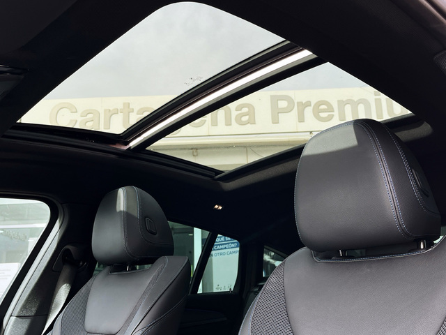 BMW X4 xDrive20d color Beige. Año 2021. 140KW(190CV). Diésel. En concesionario CARTAGENA PREMIUM S.L. de Murcia