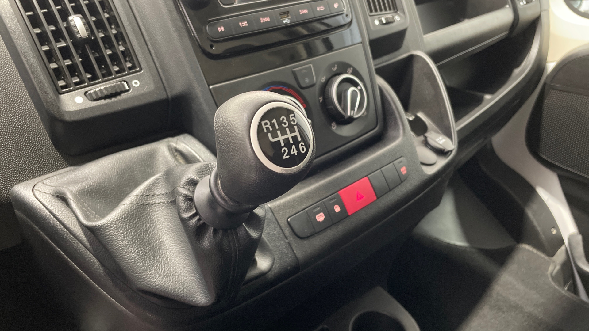 Citroen Jumper Furgon BlueHDi 165 en Barcelona