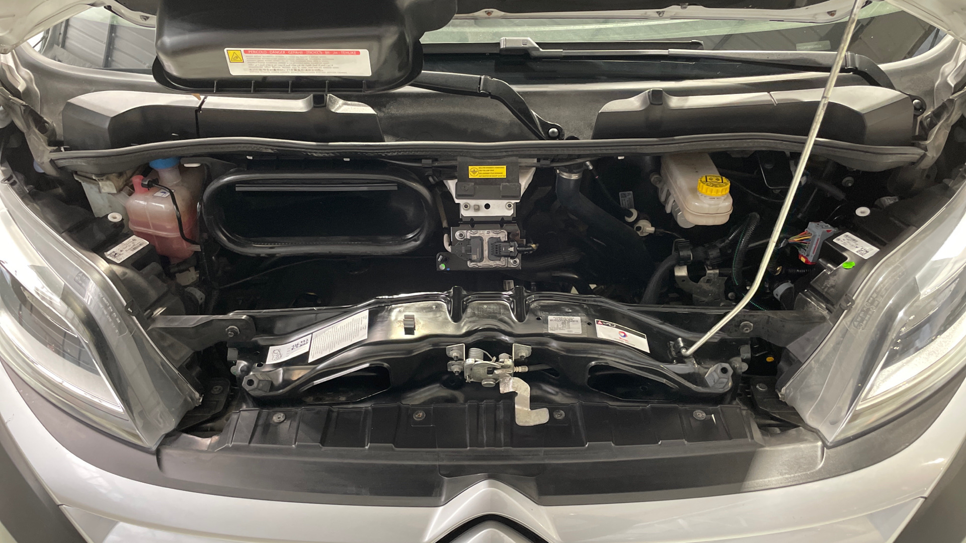 Citroen Jumper Furgon BlueHDi 165 en Barcelona