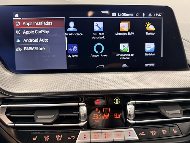 BMW Serie 1 118i color Negro. Año 2024. 103KW(140CV). Gasolina. En concesionario Maberauto de Castellón