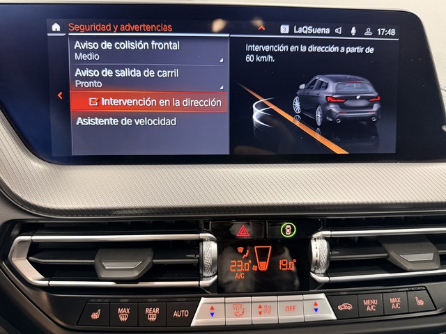 BMW Serie 1 118i color Negro. Año 2024. 103KW(140CV). Gasolina. En concesionario Maberauto de Castellón