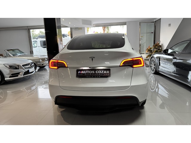 Tesla Model Y Tracción Trasera RWD 255 kW (347 CV)