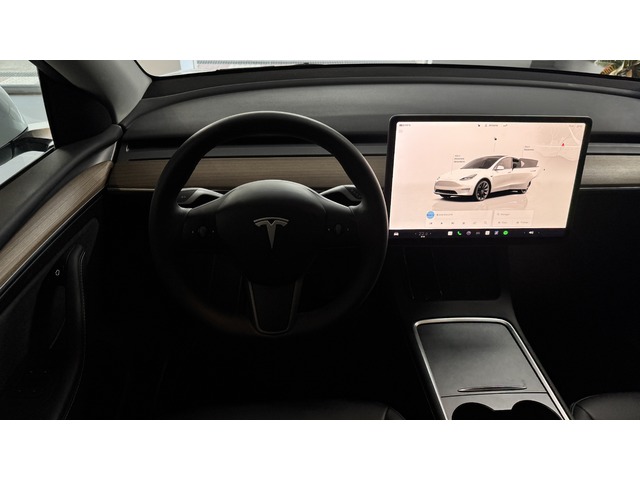 Tesla Model Y Tracción Trasera RWD 255 kW (347 CV)