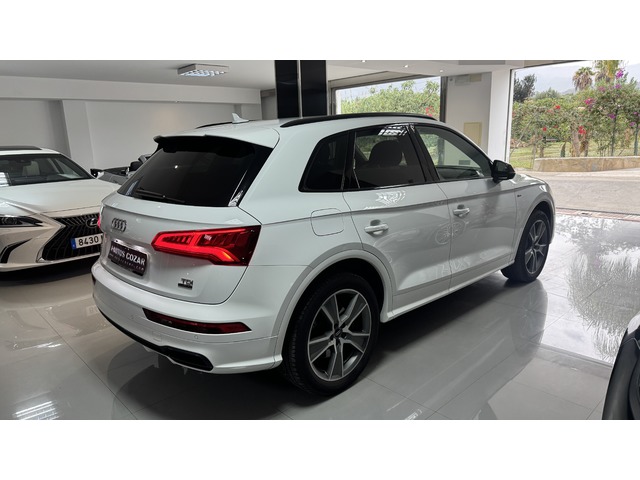 Audi Q5 Black line 2.0 TDI quattro 140 kW (190 CV) S tronic