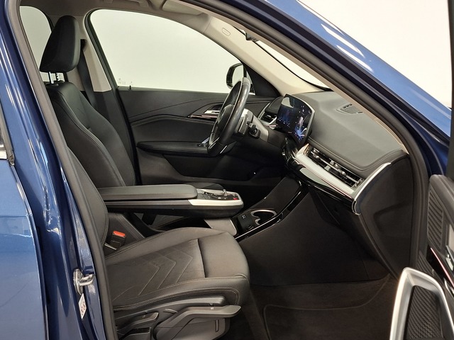 BMW X1 sDrive18d color Azul. Año 2022. 110KW(150CV). Diésel. En concesionario Automoviles Bertolin S.L. de Valencia