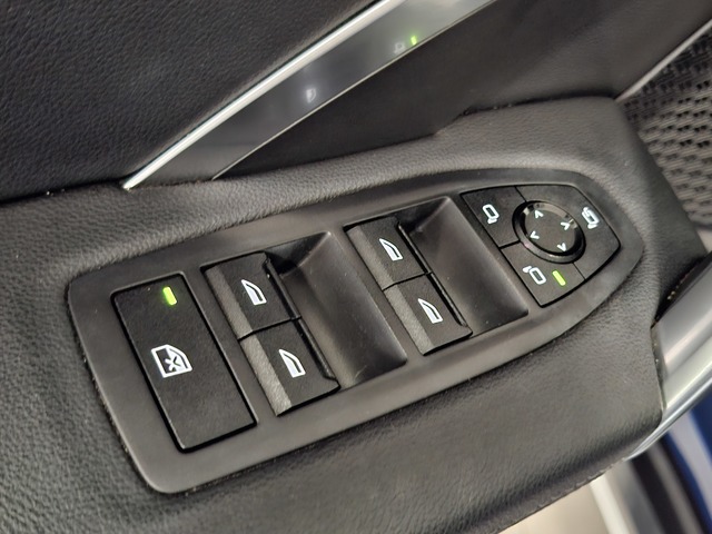 BMW X1 sDrive18d color Azul. Año 2022. 110KW(150CV). Diésel. En concesionario Automoviles Bertolin S.L. de Valencia