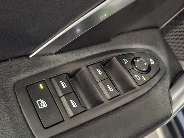 BMW X1 sDrive18d color Azul. Año 2022. 110KW(150CV). Diésel. En concesionario Automoviles Bertolin S.L. de Valencia