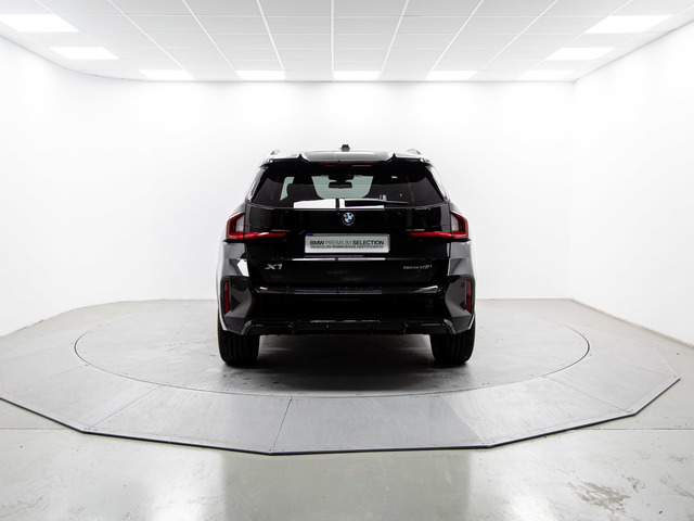 BMW X1 sDrive20i color Negro. Año 2025. 125KW(170CV). Gasolina. En concesionario Móvil Begar Alicante de Alicante