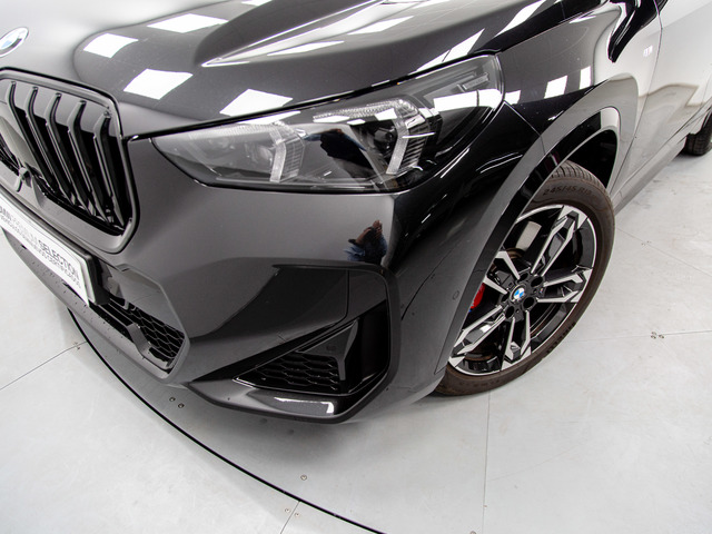 BMW X1 sDrive20i color Negro. Año 2025. 125KW(170CV). Gasolina. En concesionario Móvil Begar Alicante de Alicante