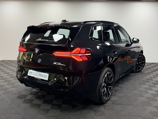 BMW X3 xDrive30e color Negro. Año 2025. 220KW(299CV). Híbrido Electro/Gasolina. En concesionario Maberauto de Castellón