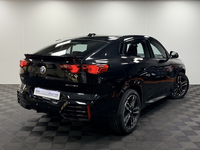 BMW X2 sDrive18d color Negro. Año 2025. 110KW(150CV). Diésel. En concesionario Maberauto de Castellón