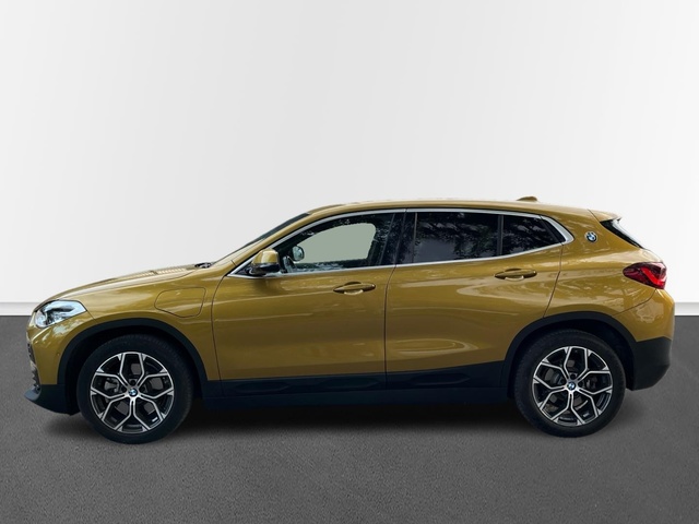 BMW X2 xDrive25e color Oro. Año 2021. 162KW(220CV). Híbrido Electro/Gasolina. En concesionario Murcia Premium S.L. AV DEL ROCIO de Murcia