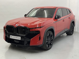 Fotos de BMW XM 50e color Rojo. Año 2025. 350KW(476CV). Híbrido Electro/Gasolina. En concesionario Cabrero Motorsport de Huesca