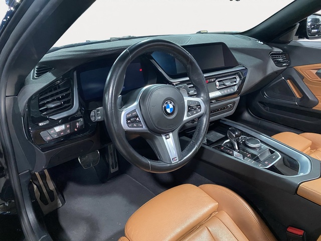 BMW Z4 sDrive30i Cabrio color Negro. Año 2023. 190KW(258CV). Gasolina. En concesionario Hispamovil Elche de Alicante