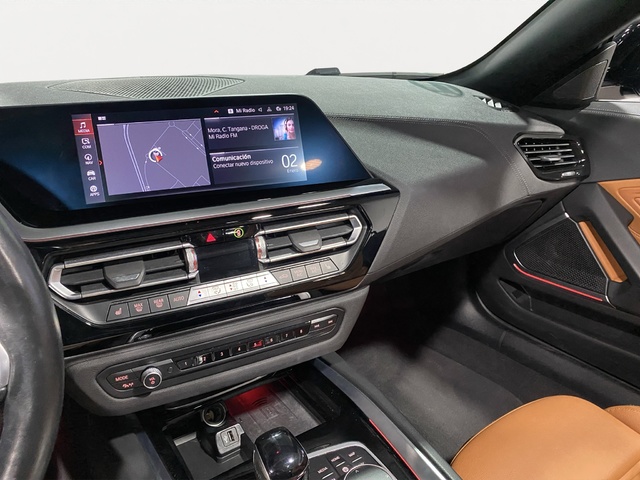 BMW Z4 sDrive30i Cabrio color Negro. Año 2023. 190KW(258CV). Gasolina. En concesionario Hispamovil Elche de Alicante