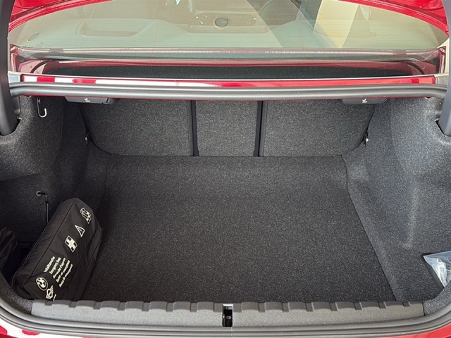 BMW Serie 4 430d Coupe color Rojo. Año 2025. 210KW(286CV). Diésel. En concesionario BMW Avilcar Ávila de Ávila