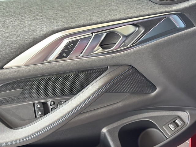 BMW Serie 4 430d Coupe color Rojo. Año 2025. 210KW(286CV). Diésel. En concesionario BMW Avilcar Ávila de Ávila