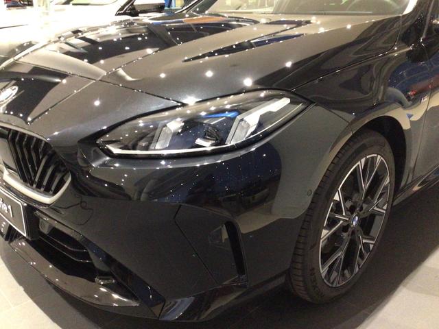 BMW Serie 1 118d color Negro. Año 2025. 110KW(150CV). Diésel. En concesionario Automotor Premium Viso - Málaga de Málaga