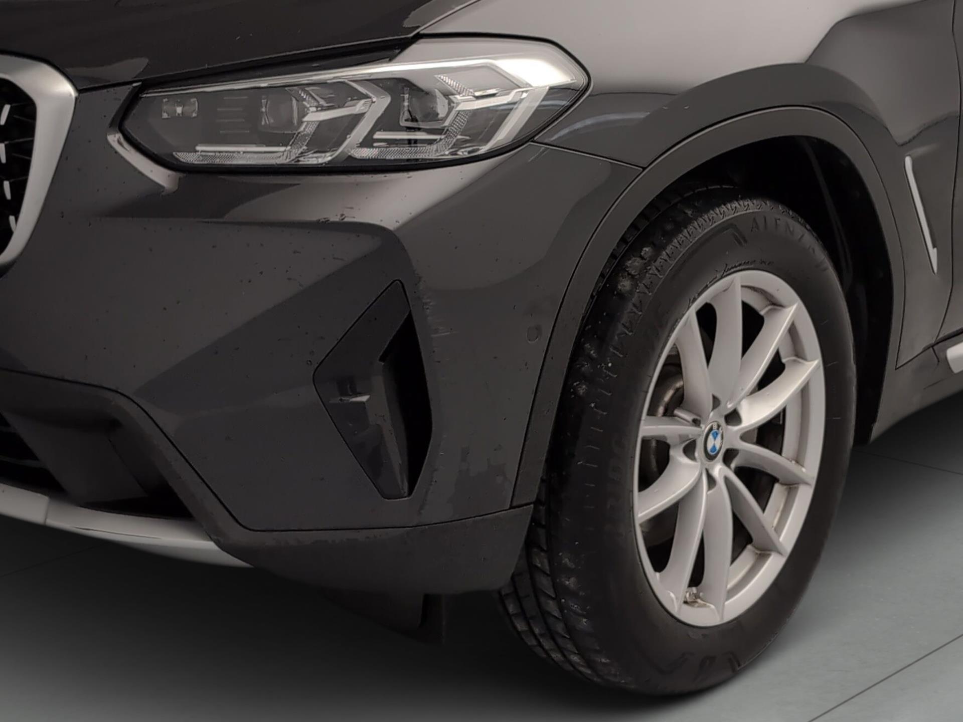 BMW X4 xDrive20d color Gris. Año 2022. 140KW(190CV). Diésel. En concesionario Automotor Premium Velázquez - Málaga de Málaga