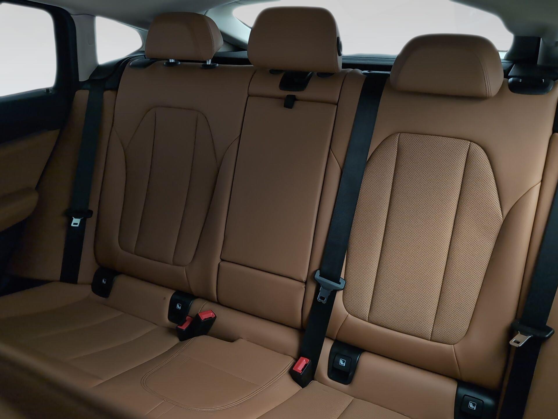 BMW X4 xDrive20d color Gris. Año 2022. 140KW(190CV). Diésel. En concesionario Automotor Premium Velázquez - Málaga de Málaga