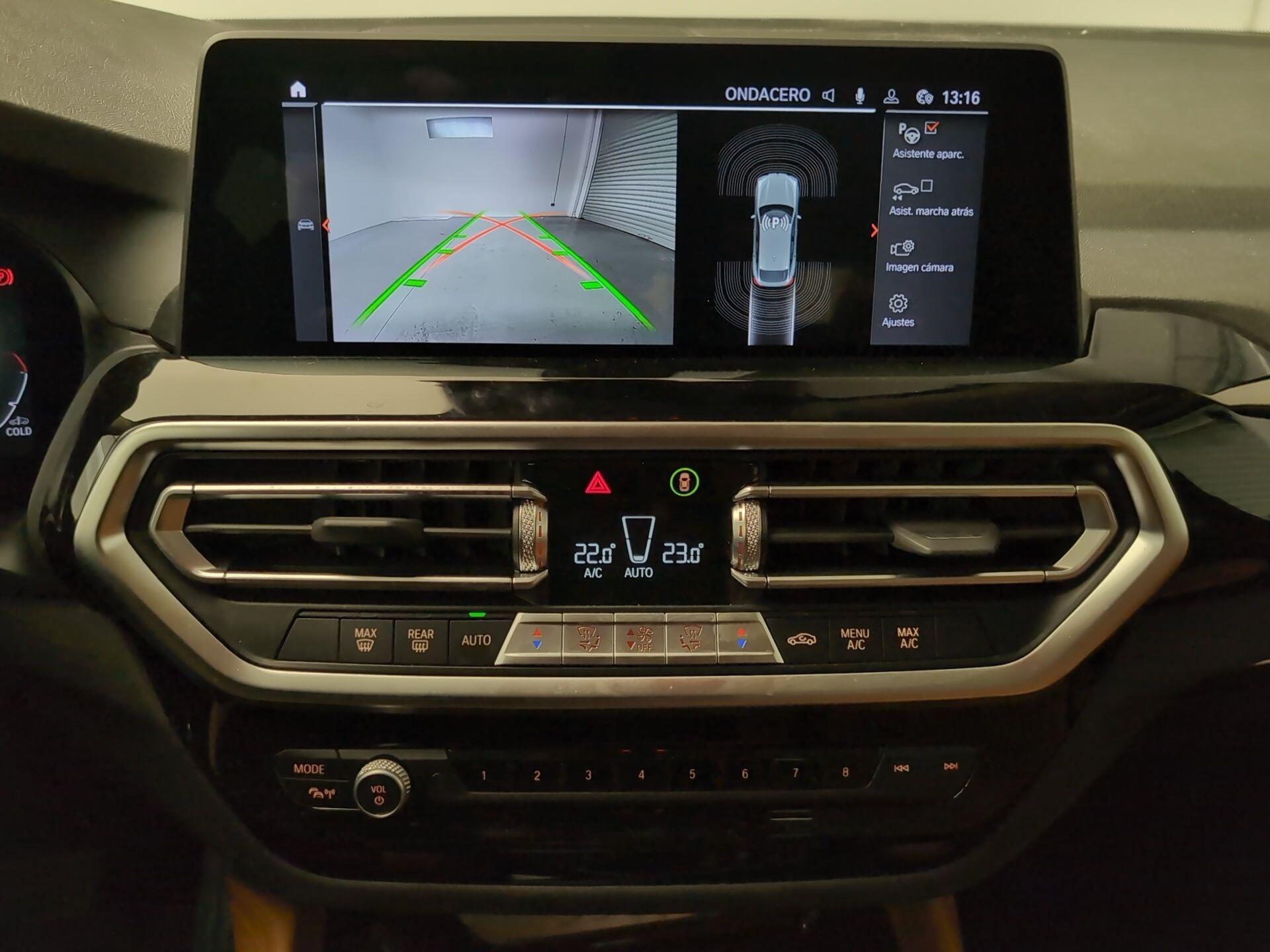 BMW X4 xDrive20d color Gris. Año 2022. 140KW(190CV). Diésel. En concesionario Automotor Premium Velázquez - Málaga de Málaga