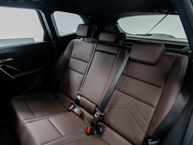 BMW X1 xDrive25e color Blanco. Año 2025. 180KW(245CV). Híbrido Electro/Gasolina. En concesionario Benigar Alicante de Alicante