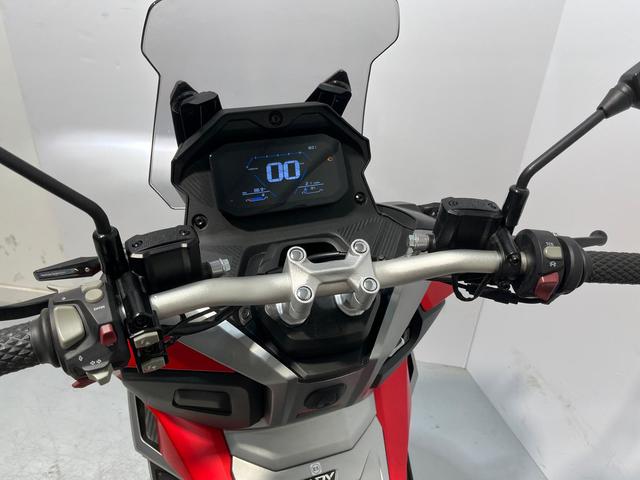 Voge SR1 ADV 125  en Barcelona