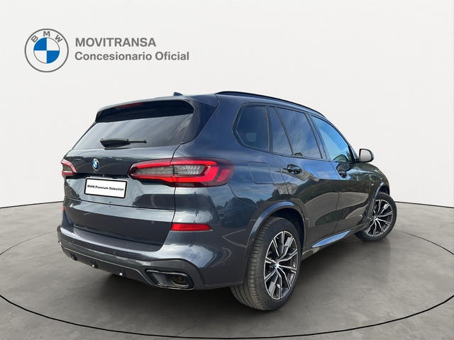 BMW X5 xDrive25d color Gris. Año 2022. 170KW(231CV). Diésel. En concesionario Movitransa Cars Jerez de Cádiz