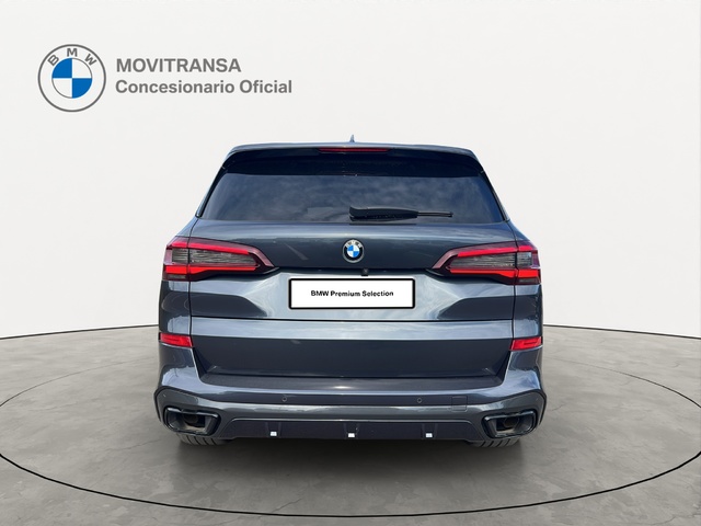 BMW X5 xDrive25d color Gris. Año 2022. 170KW(231CV). Diésel. En concesionario Movitransa Cars Jerez de Cádiz