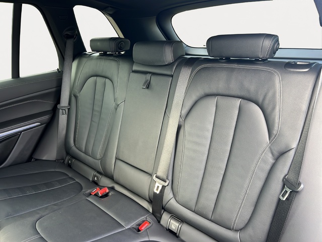 BMW X5 xDrive25d color Gris. Año 2022. 170KW(231CV). Diésel. En concesionario Movitransa Cars Jerez de Cádiz