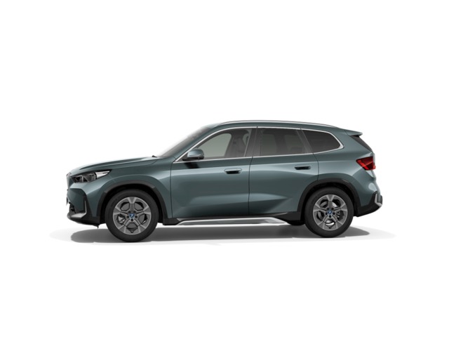 BMW iX1 xDrive30 color Verde. Año 2024. 230KW(313CV). Eléctrico. En concesionario Móvil Begar Alicante de Alicante