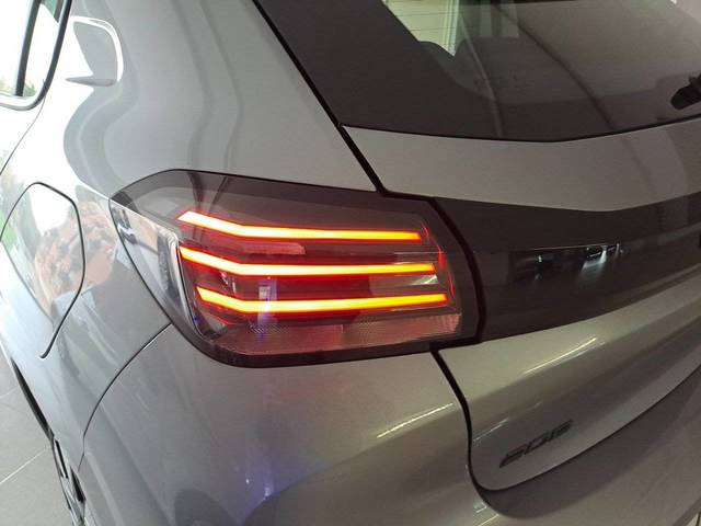 Peugeot 208 PureTech 100 Active 75 kW (100 CV)