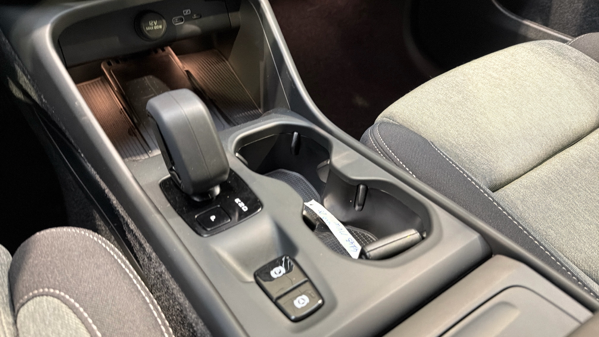 Volvo XC40 segunda mano 89285384 - 24