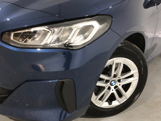 BMW Serie 2 218d Active Tourer color Azul. Año 2023. 110KW(150CV). Diésel. En concesionario Auto Premier, S.A. - MADRID de Madrid