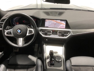 BMW Serie 3 330i color Negro. Año 2022. 190KW(258CV). Gasolina. En concesionario Auto Premier, S.A. - MADRID de Madrid