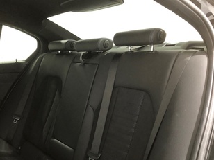 BMW Serie 3 330i color Negro. Año 2022. 190KW(258CV). Gasolina. En concesionario Auto Premier, S.A. - MADRID de Madrid